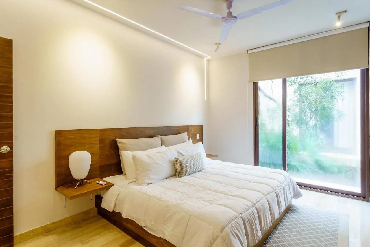 204 Hidden Gem Apartment In The Heart Of Tulum W/ Huge Private Terrace And Pool For 6 Pax