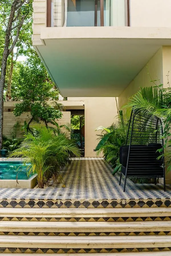 204 Hidden Gem Apartment In The Heart Of Tulum W/ Huge Private Terrace And Pool For 6 Pax 0*,  Mexico