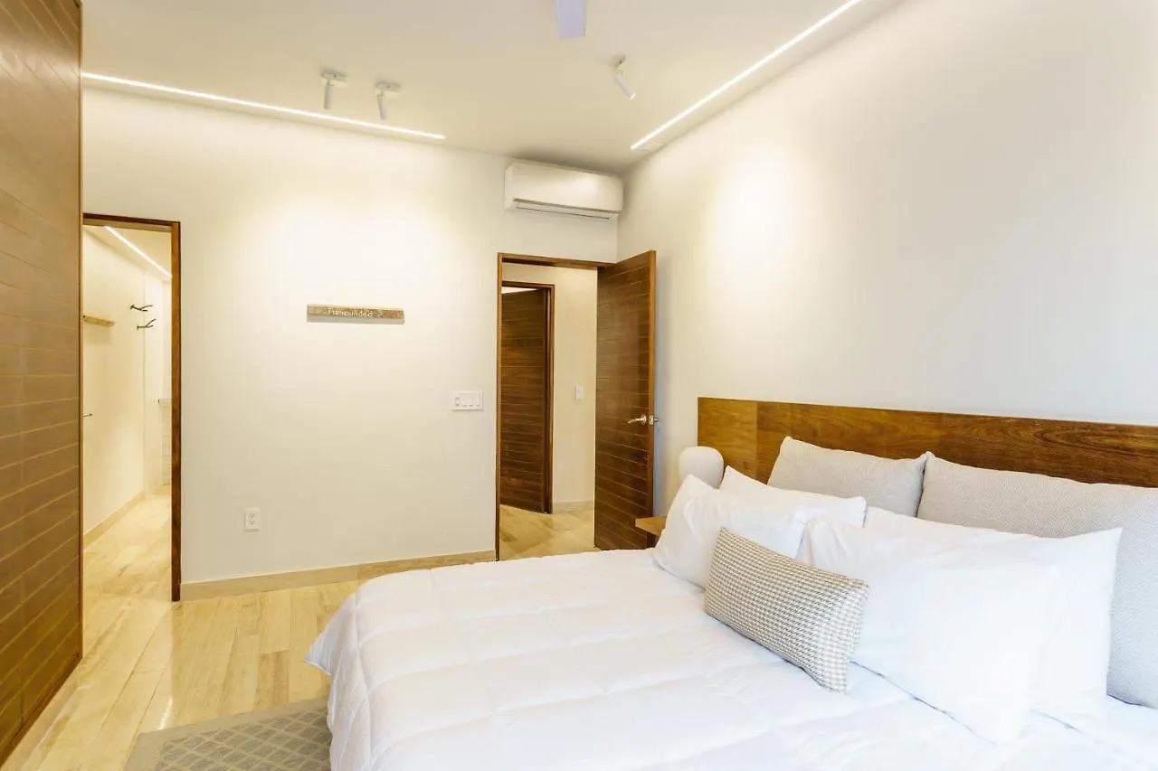 204 Hidden Gem Apartment In The Heart Of Tulum W/ Huge Private Terrace And Pool For 6 Pax
