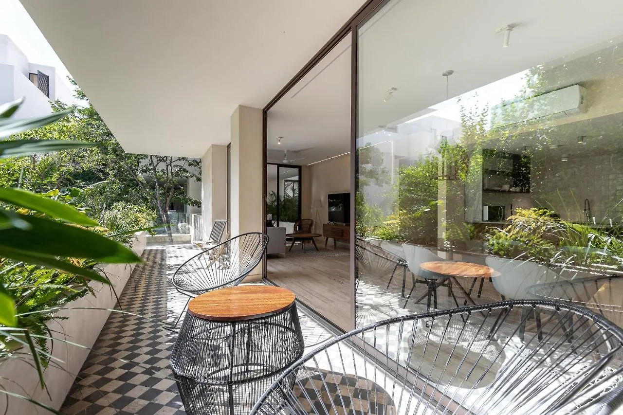 204 Hidden Gem Apartment In The Heart Of Tulum W/ Huge Private Terrace And Pool For 6 Pax 0*,