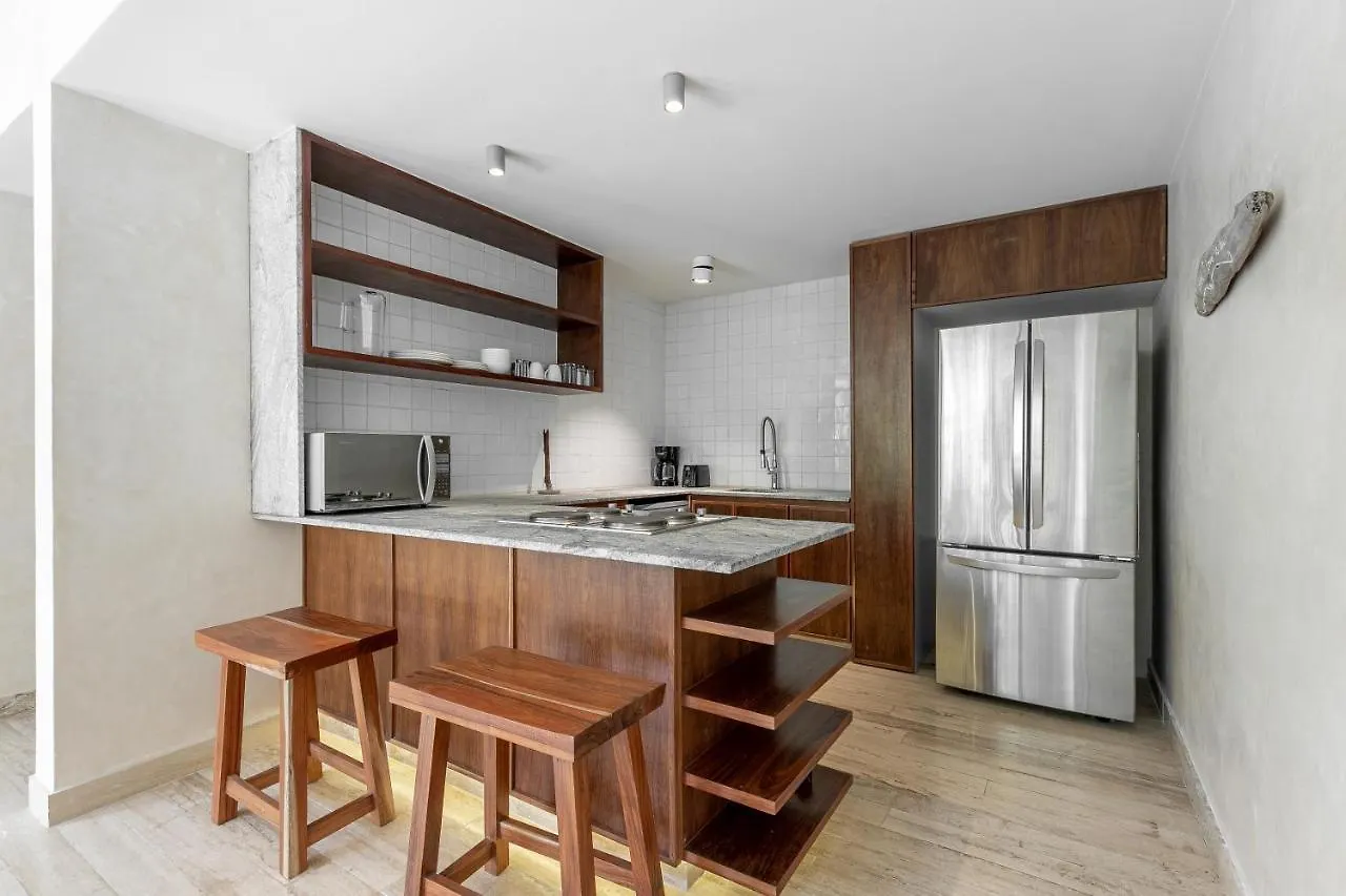 204 Hidden Gem Apartment In The Heart Of Tulum W/ Huge Private Terrace And Pool For 6 Pax