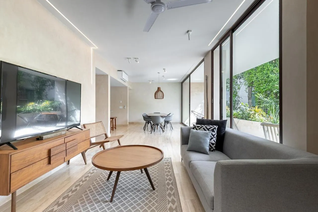204 Hidden Gem Apartment In The Heart Of Tulum W/ Huge Private Terrace And Pool For 6 Pax 0*,